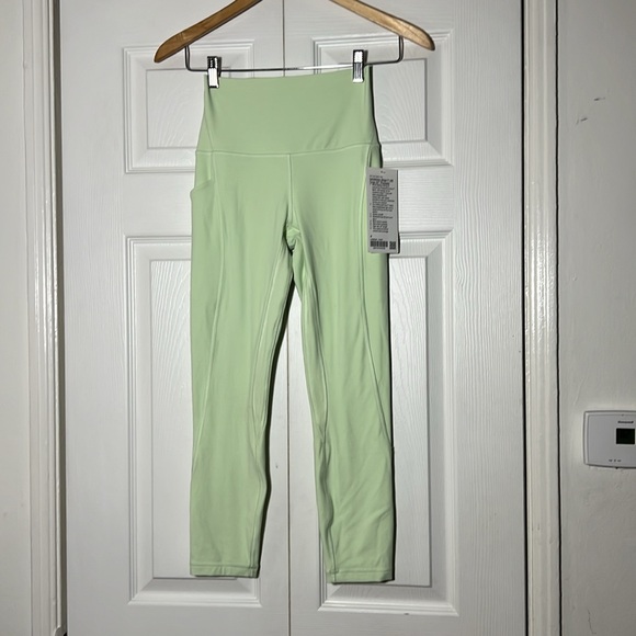 NWT Lululemon Align Pant High Rise Crop 23” Pockets Size 4 - Picture 2 of 9